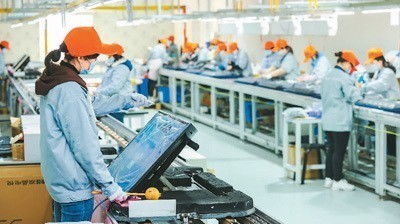 40英寸电视进入百元级 智能科技如何重塑价格体系